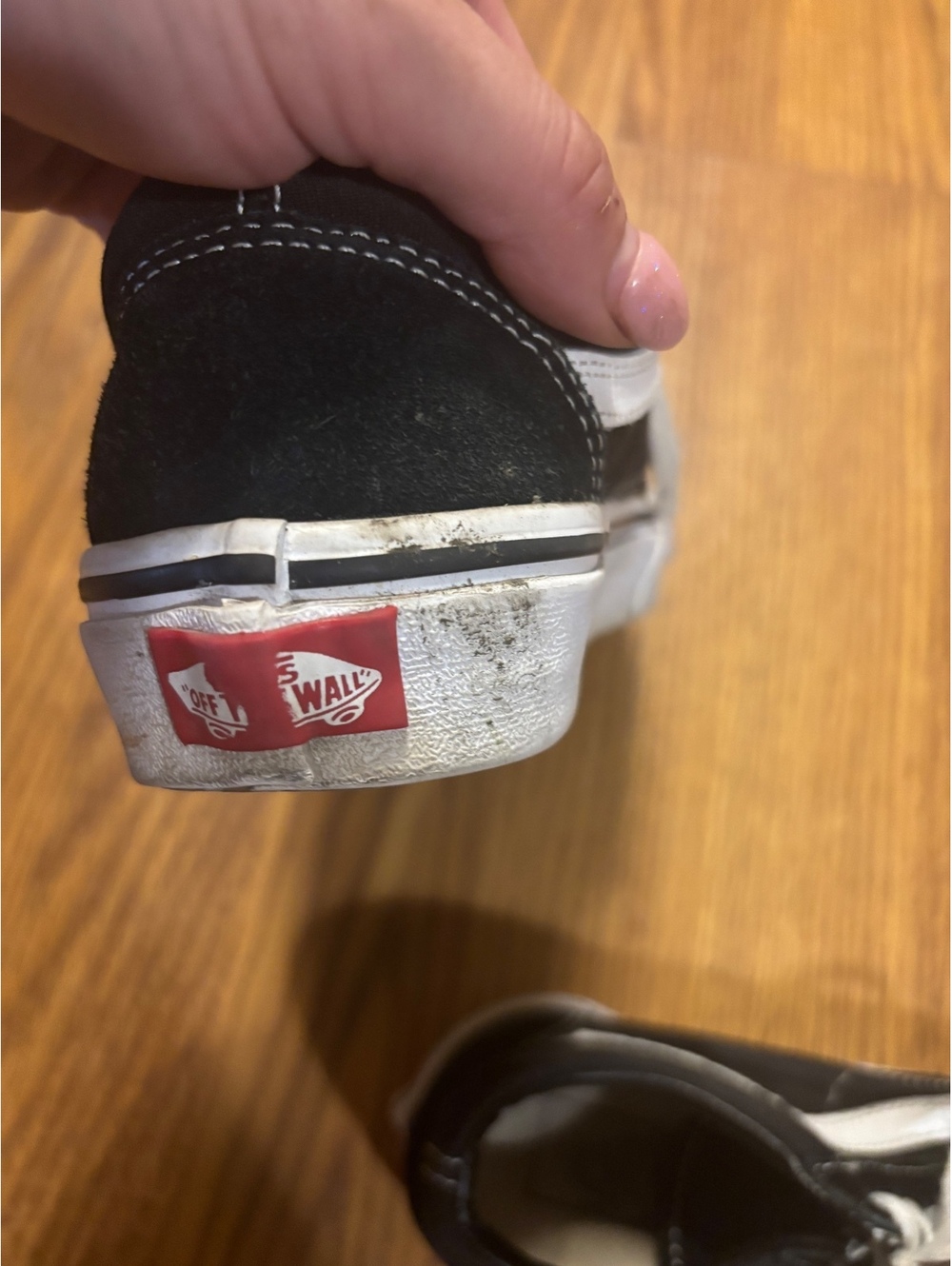 Classic Vans Old School Black and White Sneakers- Women’s Size 6.5 - Picture 4 of 8